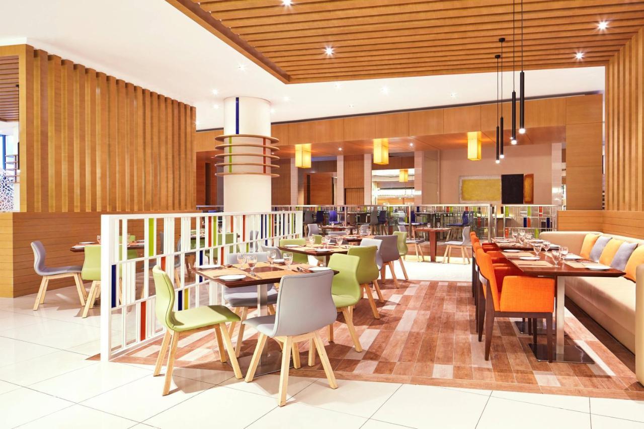 Four Points By Sheraton Puchong Exterior photo