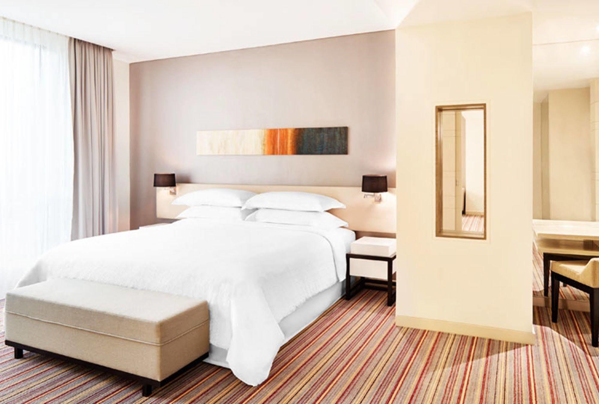 Four Points By Sheraton Puchong Exterior photo