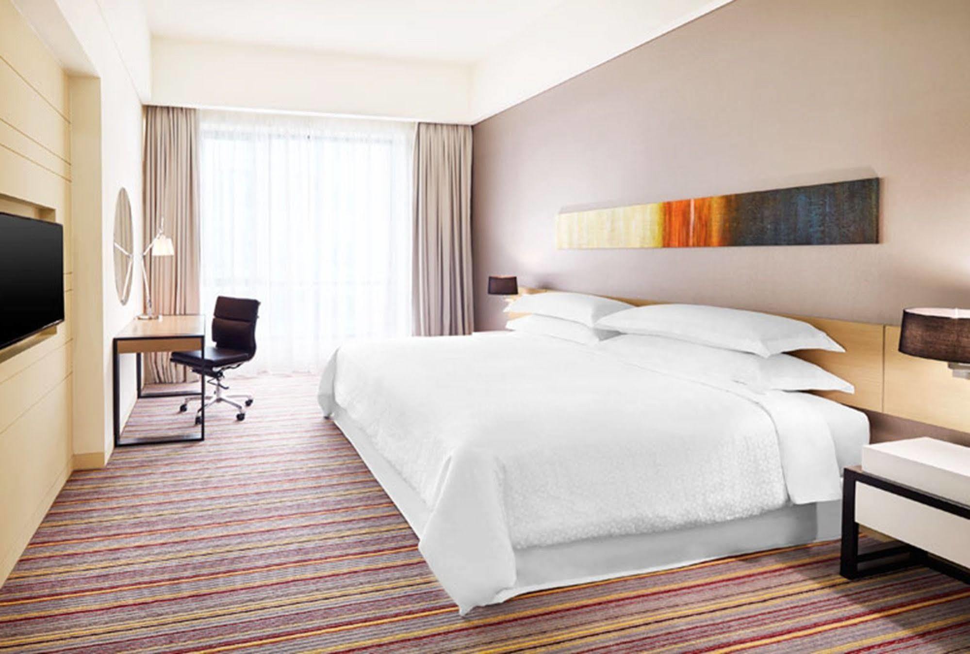 Four Points By Sheraton Puchong Exterior photo